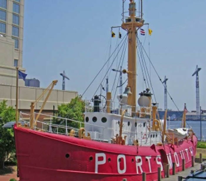 LIGHTSHIP Portsmouth (LV 101 then WAL 524)